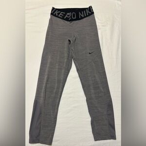 Nike Pro Women’s Leggings /Black and Gray/ Size S